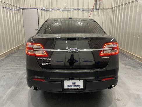 Used 2016 Ford Taurus SE image 20