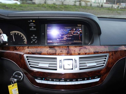 Used 2007 Mercedes-Benz S 550 image 15