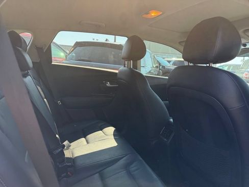 Used 2017 Kia Niro Touring FWD image 8