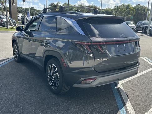 New 2026 Hyundai Tucson Limited FWD image 9