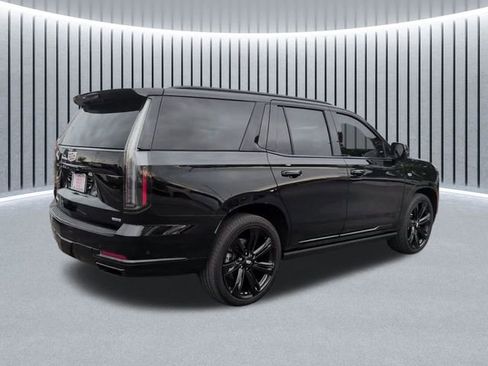 Certified 2025 Cadillac Escalade Sport Platinum AWD/4WD image 3