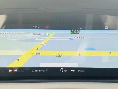 Used 2019 Land Rover Range Rover Velar R-Dynamic SE AWD/4WD image 18