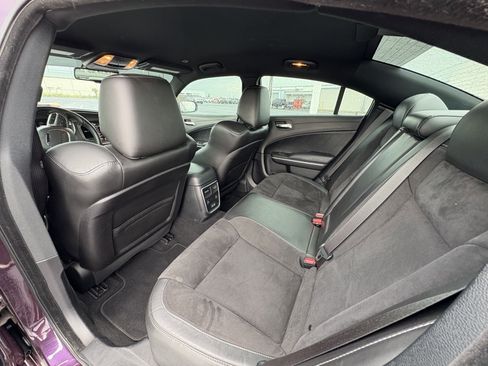 Used 2020 Dodge Charger Scat Pack w/ Plus Group RWD image 9