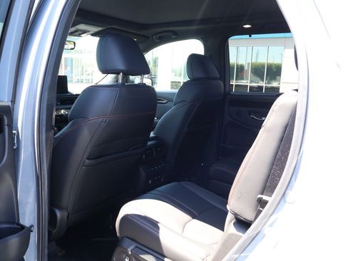 Used 2025 Honda Pilot TrailSport image 34