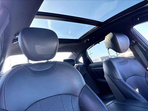 Used 2018 Genesis G80 3.3T Sport RWD image 27