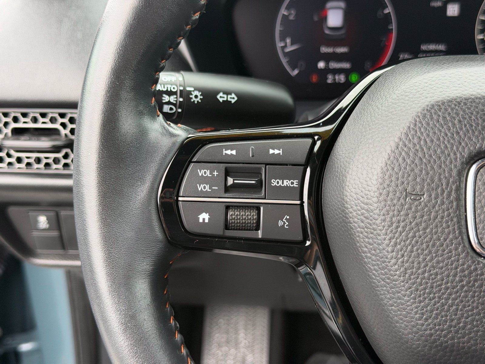 Used 2025 Honda HR-V Sport image 13