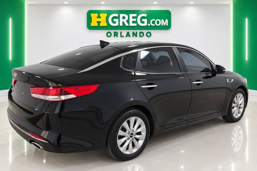 Used 2018 Kia Optima LX w/ 17" Alloy Wheels Package FWD image 6