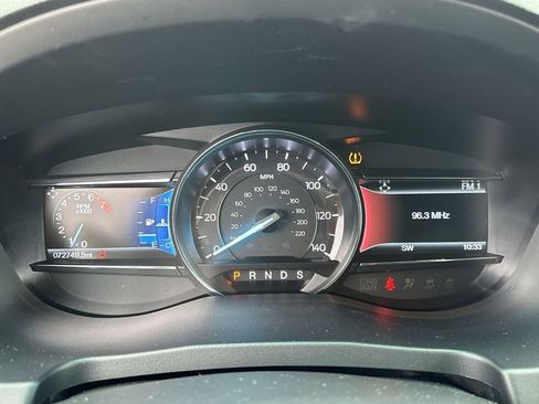 Used 2017 Ford Explorer XLT w/ Equipment Group 201A image 10