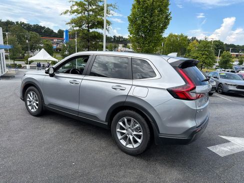 Certified 2026 Honda CR-V EX image 8