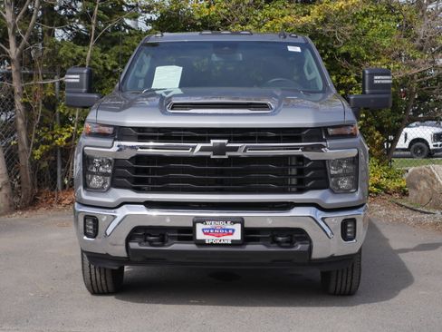 Used 2025 Chevrolet Silverado 2500 LT w/ All Star Edition image 9
