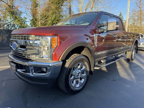 Used 2017 Ford F350 Lariat w/ Tow Technology Bundle image 1
