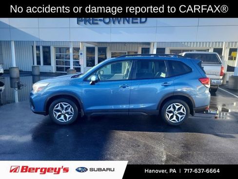 Used 2021 Subaru Forester Premium image 2
