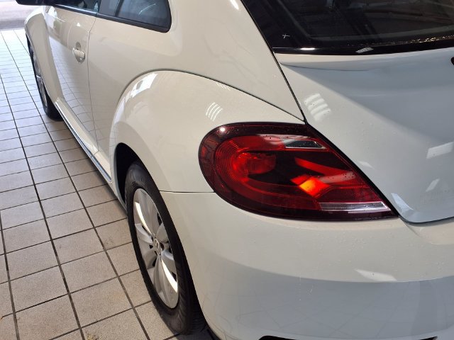Used 2019 Volkswagen Beetle 2.0T S FWD image 15