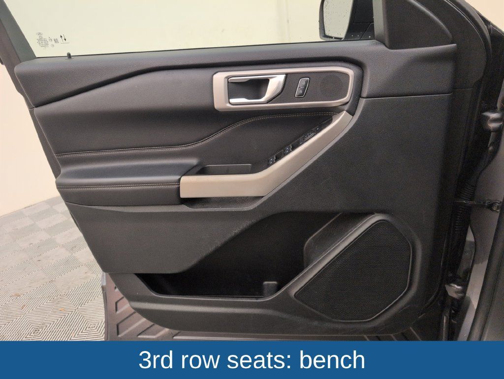 Used 2021 Ford Explorer XLT w/ Equipment Group 202A RWD image 32