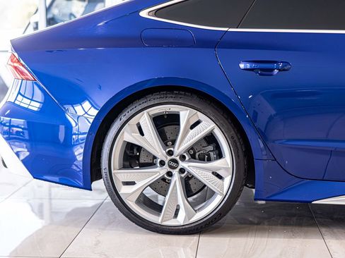 Used 2022 Audi RS 7 Sportback w/ RS 7 Executive Package AWD/4WD image 11