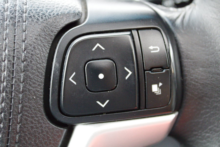 Used 2016 Toyota Sienna XLE FWD image 17
