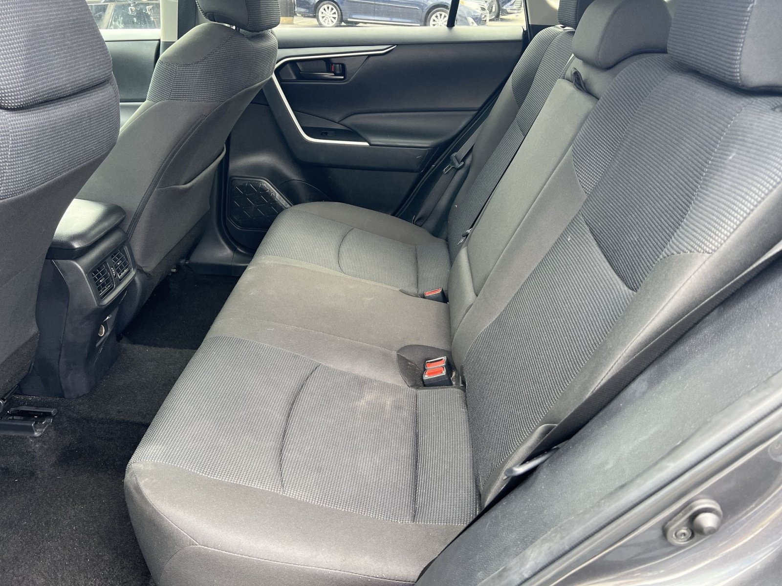 Used 2025 Toyota RAV4 LE AWD/4WD image 25