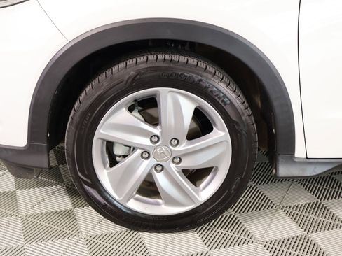 Used 2020 Honda HR-V EX image 18