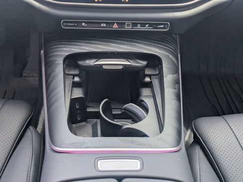Used 2026 Mercedes-Benz E 350 Sedan image 19