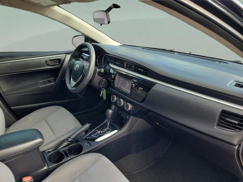 Used 2016 Toyota Corolla L FWD image 9