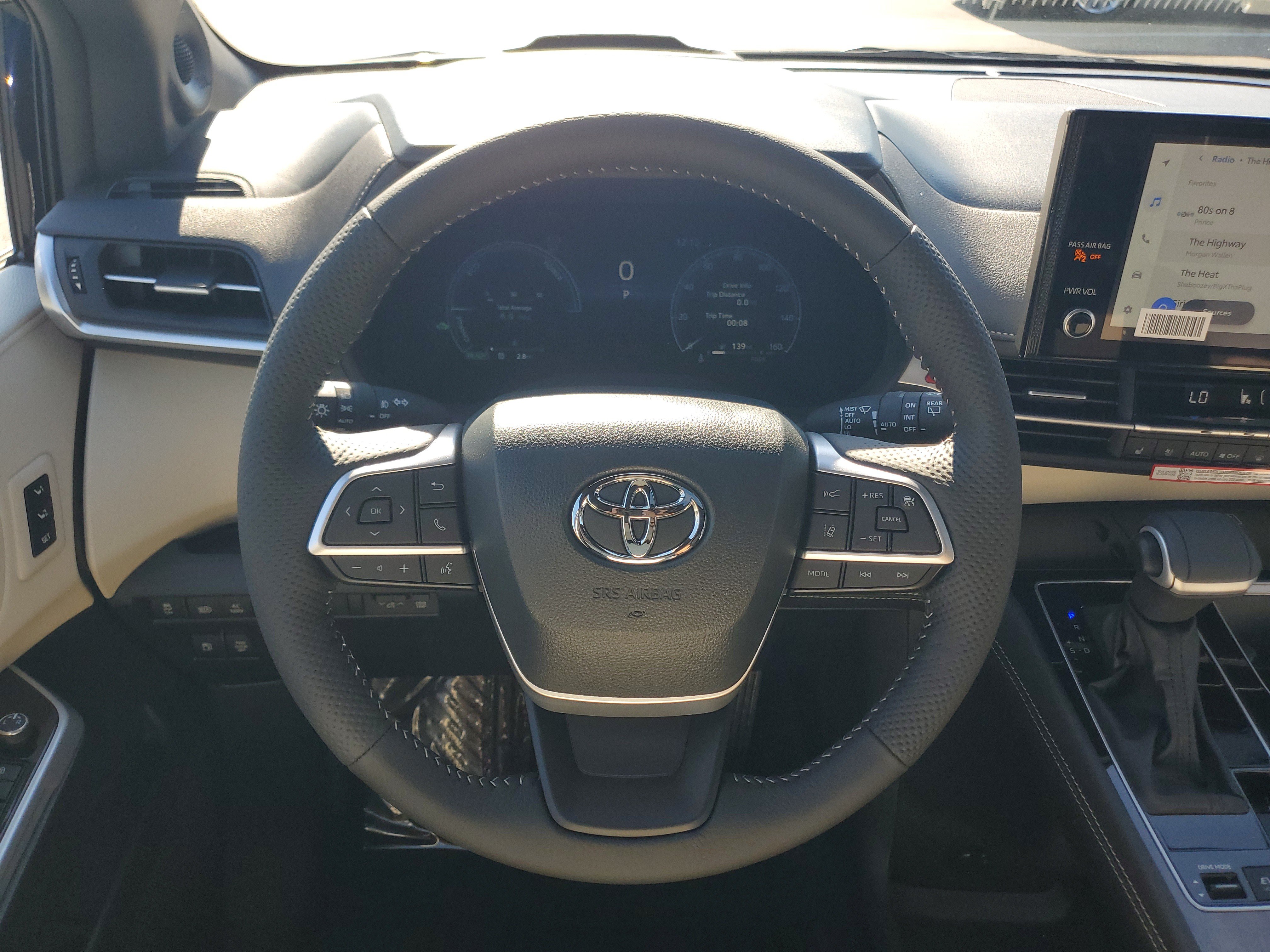 New 2026 Toyota Sienna Platinum AWD/4WD image 27