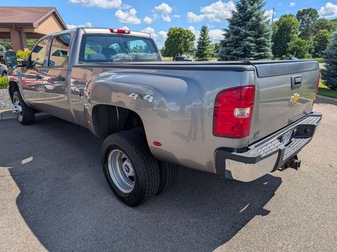 Used 2014 Chevrolet Silverado 3500 W/T AWD/4WD image 8