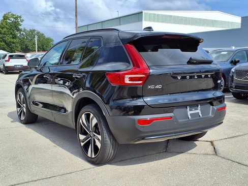 Certified 2024 Volvo XC40 B5 Plus w/ Protection Package Premier AWD/4WD image 5