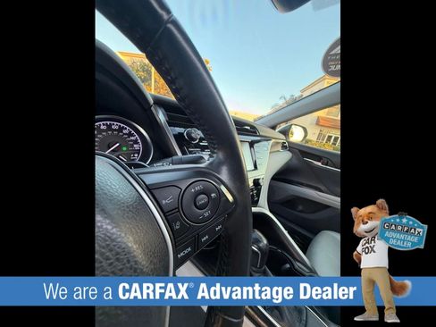 Used 2018 Toyota Camry SE w/ Moonroof Package FWD image 30