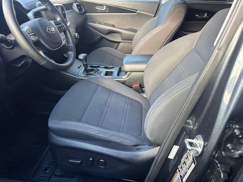 Used 2020 Kia Sorento S FWD image 15