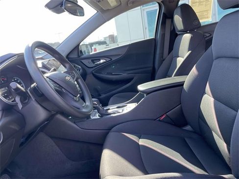 Used 2024 Chevrolet Malibu LT image 14