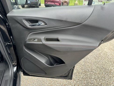 Used 2024 Chevrolet Equinox RS image 30