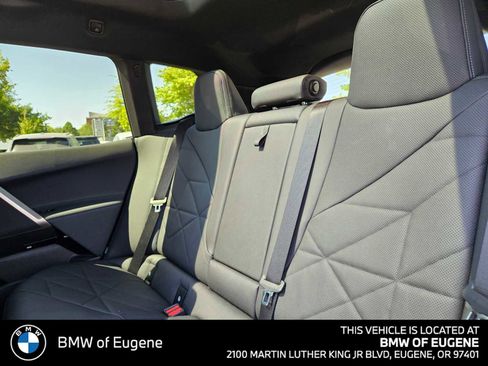 Used 2025 BMW iX xDrive50 image 21