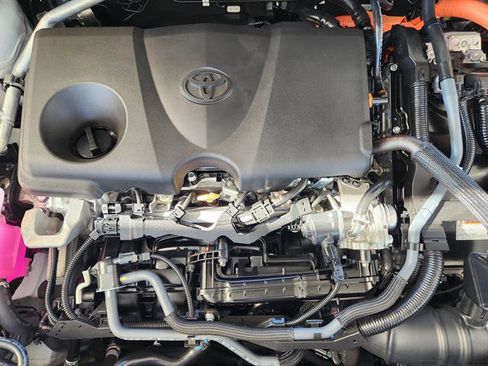 Used 2025 Toyota RAV4 LE image 21