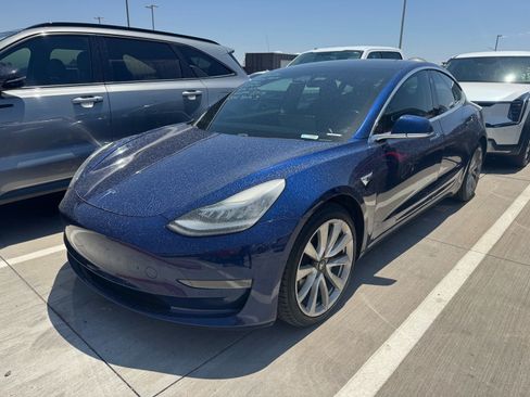 Used 2018 Tesla Model 3 Long Range RWD image 2