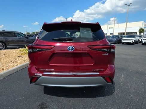 Used 2021 Toyota Highlander Platinum FWD image 26