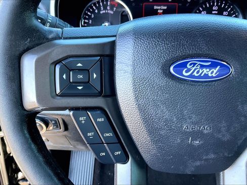 Used 2020 Ford Expedition Max XLT w/ Equipment Group 202A RWD image 19