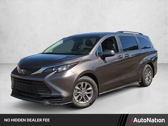 Certified 2023 Toyota Sienna LE FWD image 1