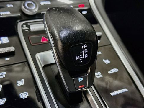Certified 2023 Porsche Panamera 4 Platinum Edition AWD/4WD image 18