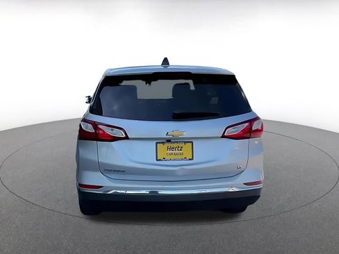 Used 2020 Chevrolet Equinox LT w/ Driver Convenience Package FWD image 12