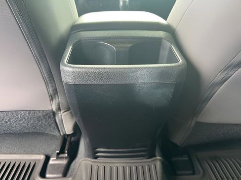 Used 2022 Toyota Tacoma SR image 21