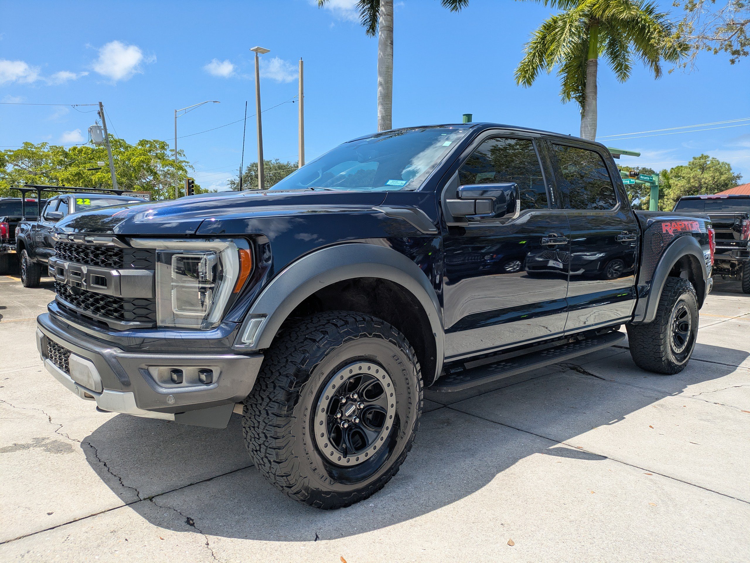 Used 2023 Ford F150 Raptor w/ Blue Interior Package AWD/4WD image 7