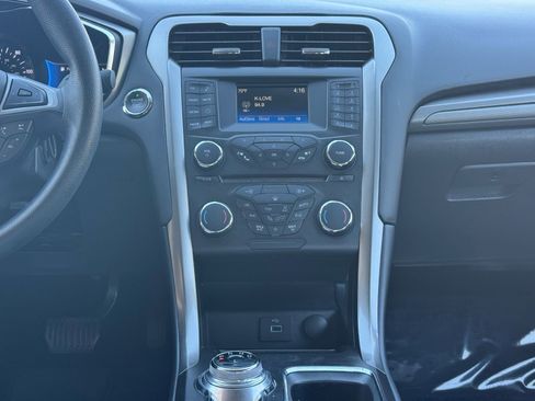 Used 2018 Ford Fusion S image 23