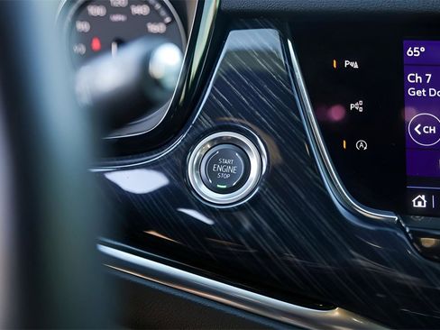 Certified 2024 Cadillac XT6 Premium Luxury w/ Technology Package image 16