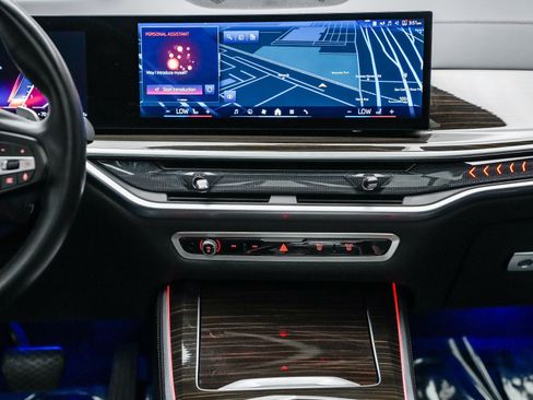 Used 2024 BMW X5 xDrive40i w/ Premium Package image 14