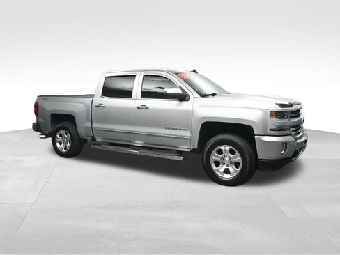 Used 2018 Chevrolet Silverado 1500 LTZ Z71 w/ LTZ Plus Package AWD/4WD image 7
