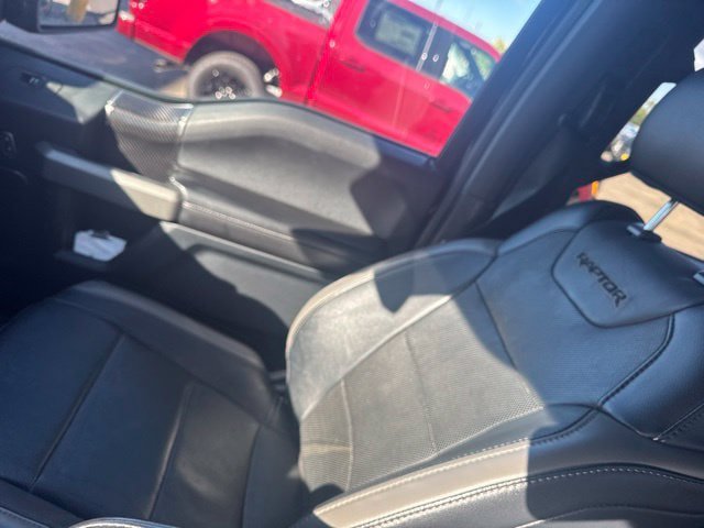 Used 2018 Ford F150 Raptor w/ Equipment Group 802A Luxury AWD/4WD image 11