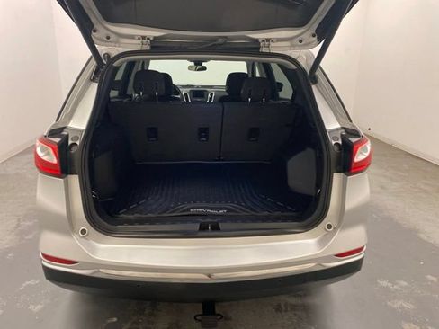 Used 2020 Chevrolet Equinox LT w/ Driver Convenience Package AWD/4WD image 27