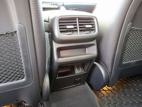 Certified 2022 Mercedes-Benz GLE 580 4MATIC w/ Night Package image 11