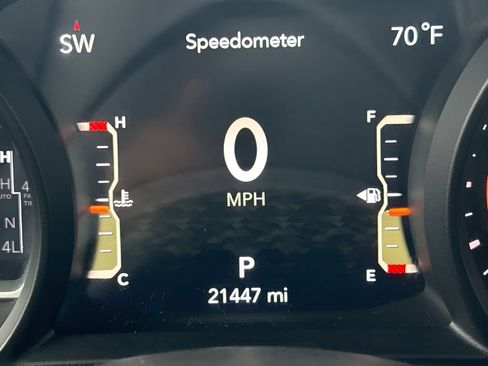 Used 2025 Jeep Wrangler Unlimited Rubicon AWD/4WD image 16