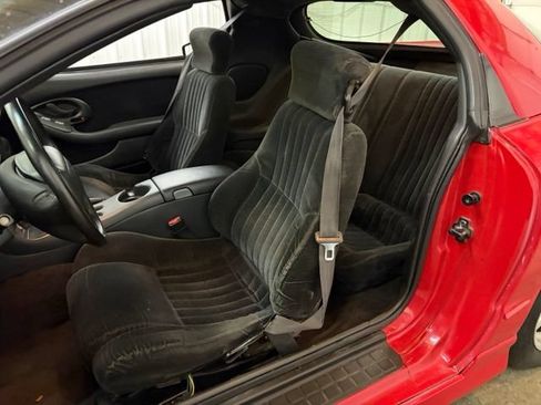 Used 2000 Pontiac Firebird Coupe w/ Opt Pkg RWD image 14